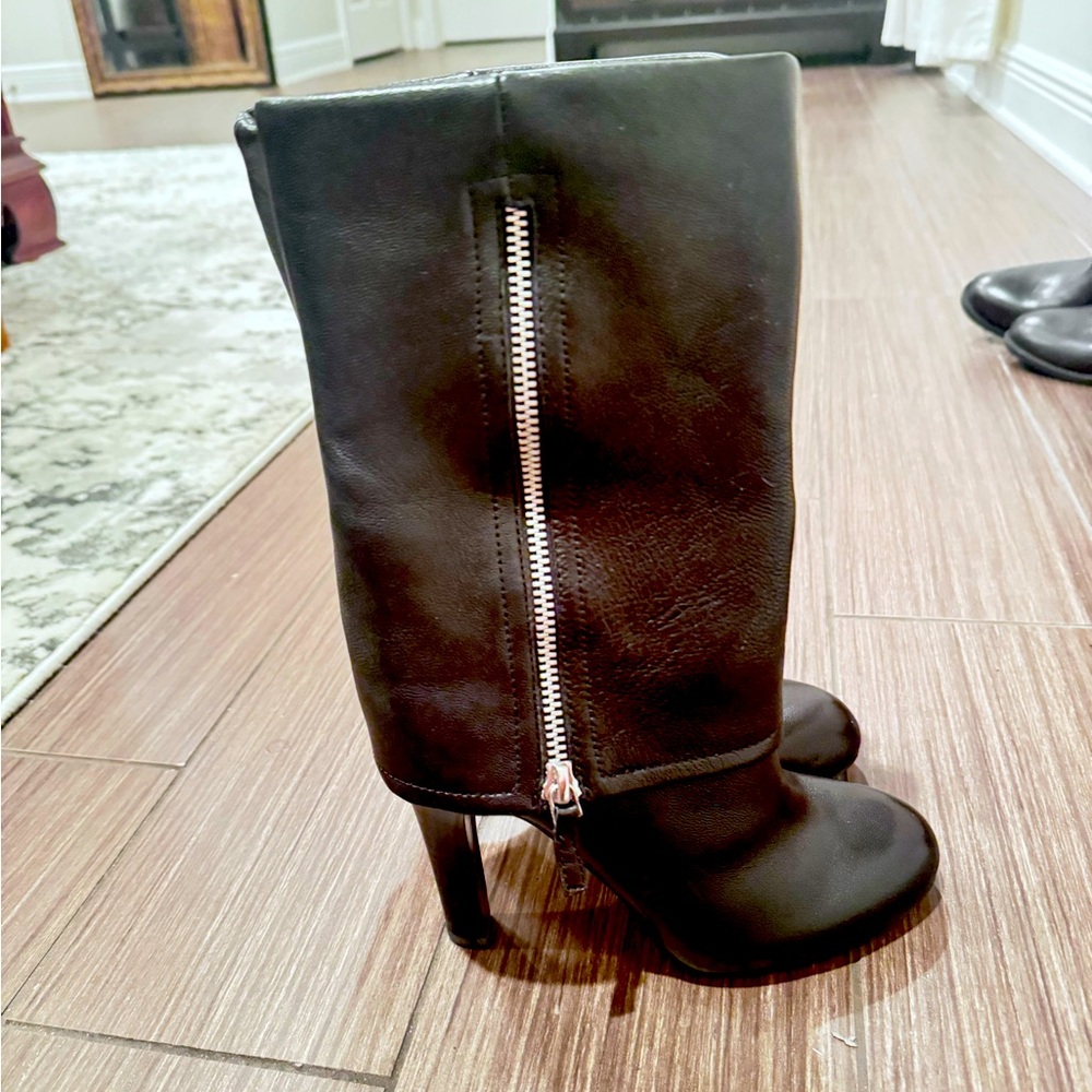 Franco Sarto Black leather turn down flap boots in size 4.